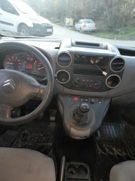 Citroen Berlingo 1.6hdi 90кс клима, снимка 6