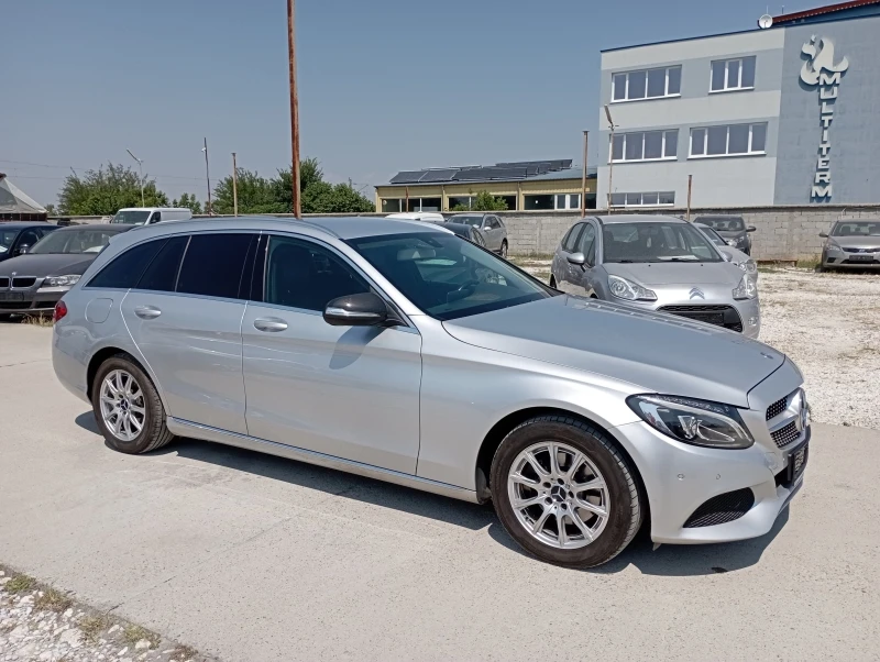 Mercedes-Benz C 220 LED, Кожа, Нави, снимка 3 - Автомобили и джипове - 37513564