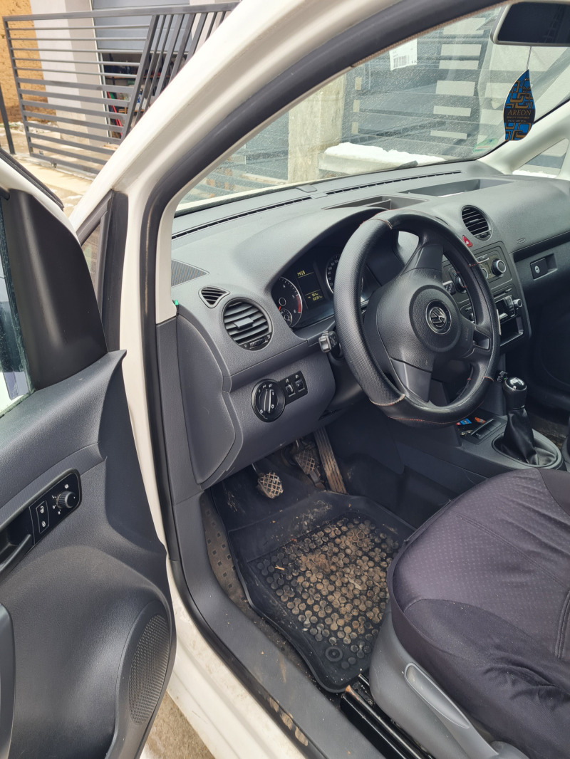 VW Caddy Темпомат, снимка 9 - Автомобили и джипове - 46228404