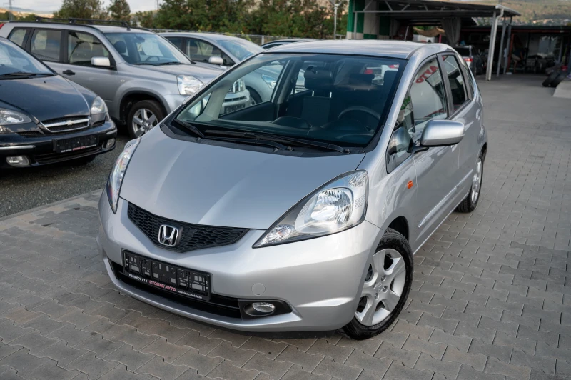 Honda Jazz 1.2* 90кс* 2011г, снимка 3 - Автомобили и джипове - 47073142