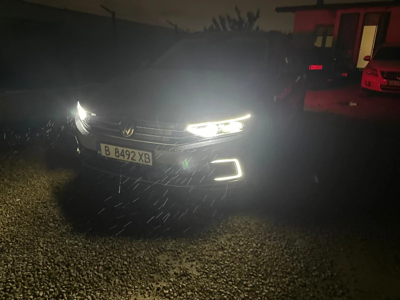 VW Passat MATRIX, снимка 14 - Автомобили и джипове - 52529217