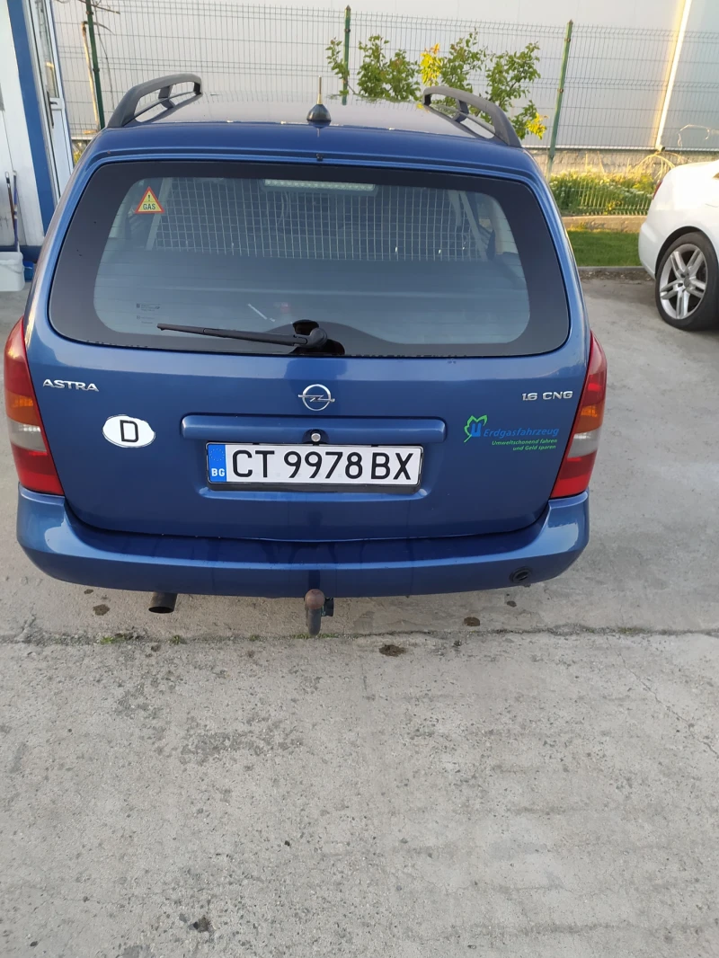 Opel Astra, снимка 4 - Автомобили и джипове - 52011933