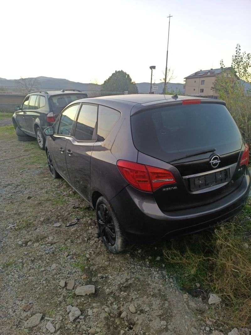 Opel Meriva 1.4 i с турбо, снимка 2 - Автомобили и джипове - 52450764
