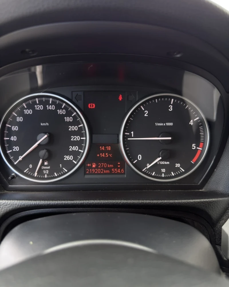 BMW 318, снимка 12 - Автомобили и джипове - 52541767