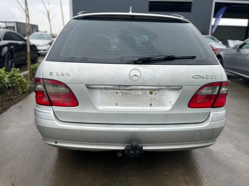 Mercedes-Benz E 320 642, снимка 9 - Автомобили и джипове - 53257747