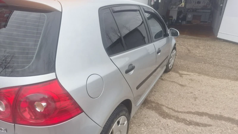 VW Golf 1.9, снимка 4 - Автомобили и джипове - 53482225
