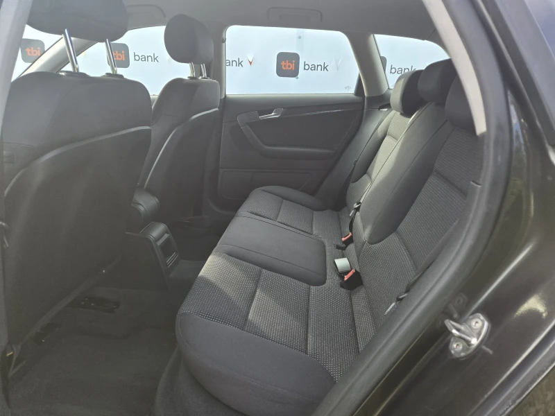 Audi A3 1.6i-116кс= 6СКОРОСТИ= КЛИМАТРОНИК, снимка 9 - Автомобили и джипове - 53488542