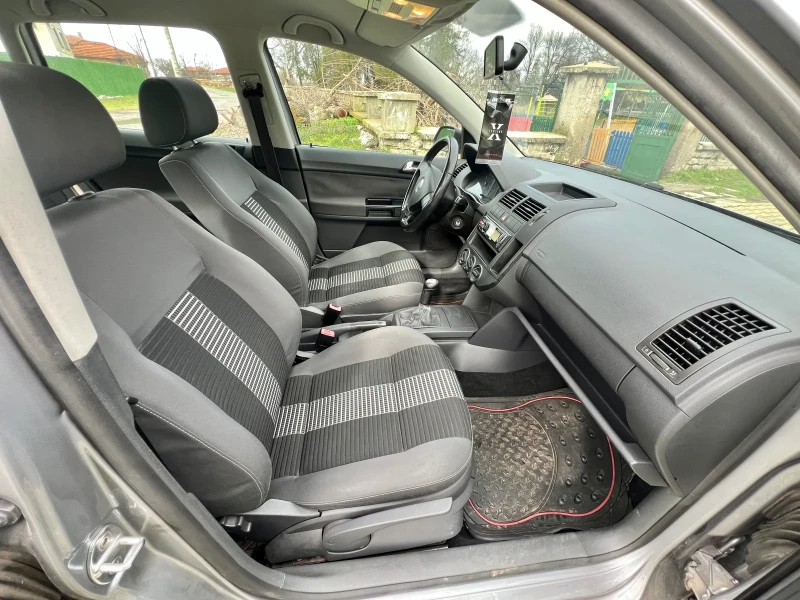 VW Polo, снимка 8 - Автомобили и джипове - 53581641