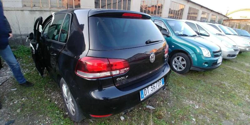 VW Golf 2.0tdi common rail, снимка 3 - Автомобили и джипове - 45089970