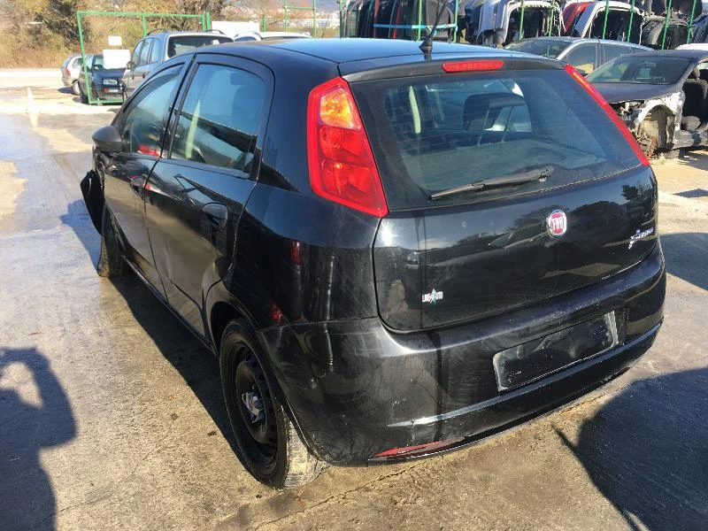 Fiat Punto 1.4 I,1.3mjet 3Броя - изображение 3