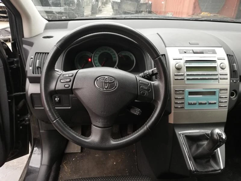 Toyota Corolla verso 2, 2 D4D 2.0D4D, снимка 13 - Автомобили и джипове - 28449018