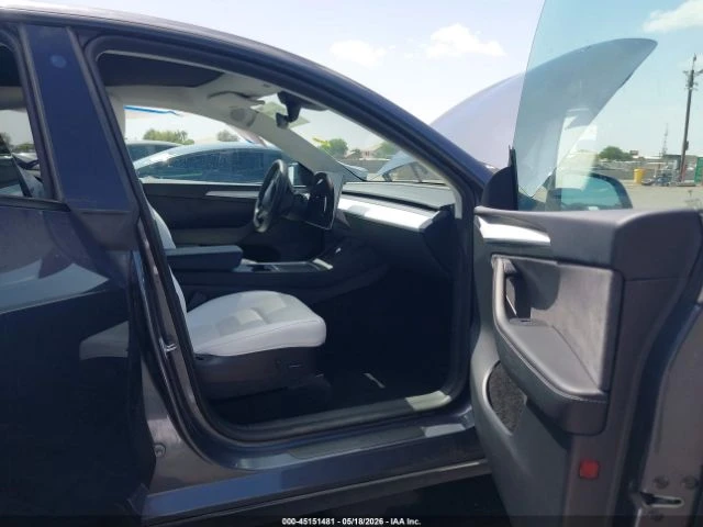 Tesla Model Y Performance Dual Motor AWD, снимка 5 - Автомобили и джипове - 54929240