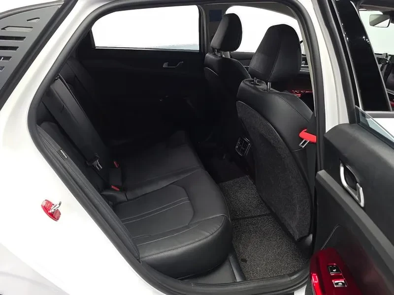 Kia K5 2.0 Lpi Prestige, снимка 12 - Автомобили и джипове - 55739097