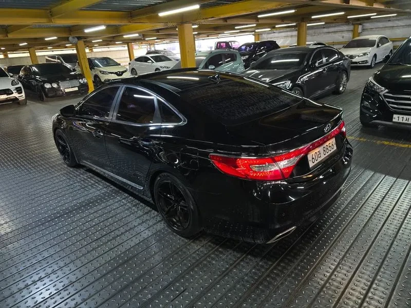Hyundai Grandeur Hg Hg240 Modern, снимка 2 - Автомобили и джипове - 56069876