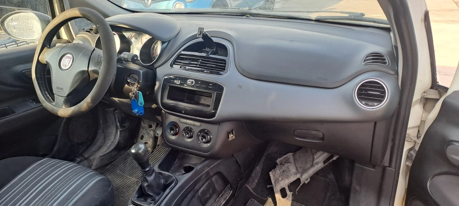 Fiat Punto 1.4 I, 1.3mjet 4Броя | Mobile.bg — изображение 13