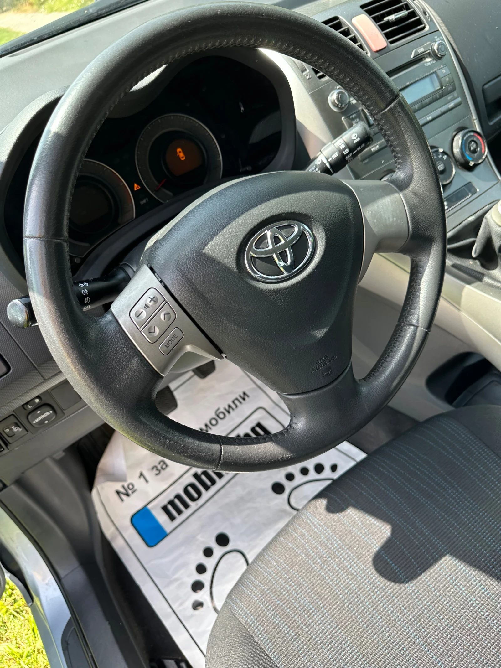 Toyota Auris 1.6 VVT-i - изображение 8