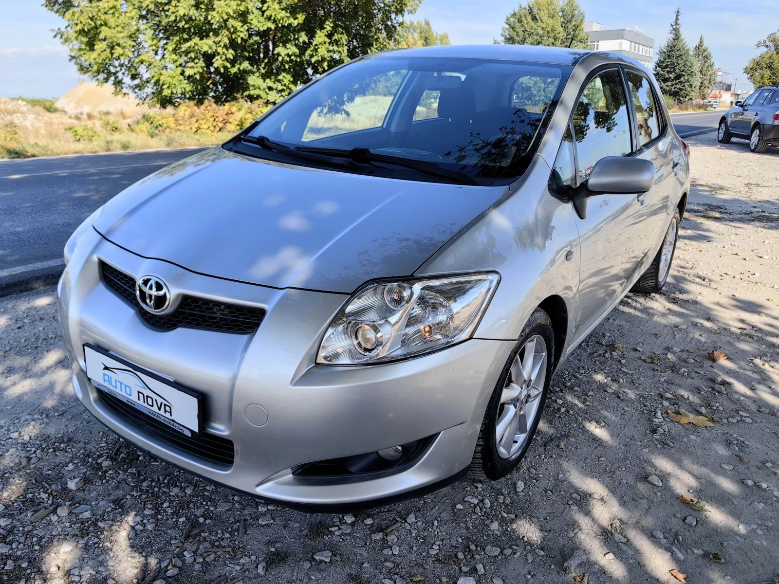 Toyota Auris 1.4 ДИЗЕЛ 90 К.С. АВТОМАТ! УНИКАЛЕН  - изображение 3