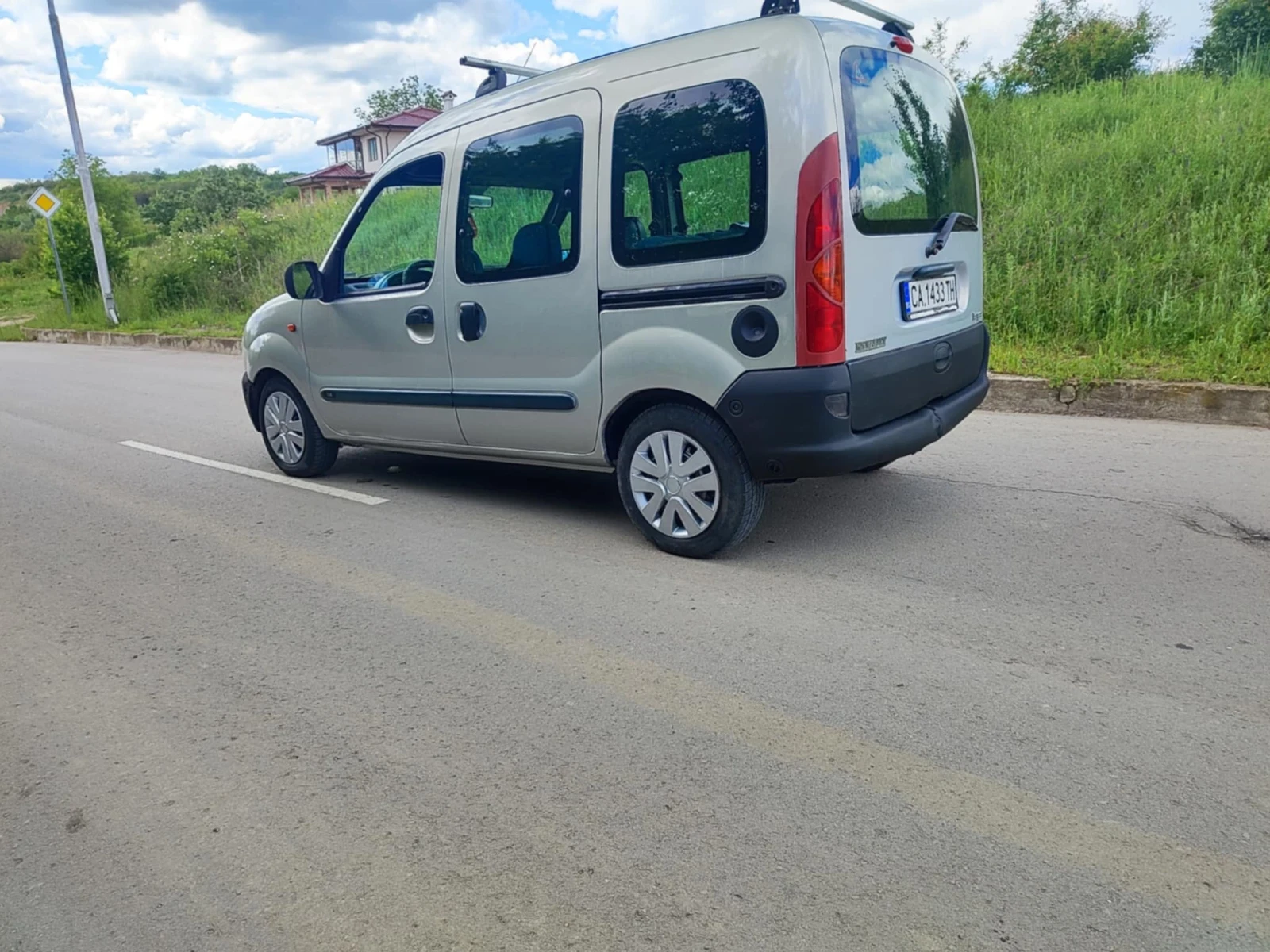 Renault Kangoo 1.4 газ/бензин - изображение 4