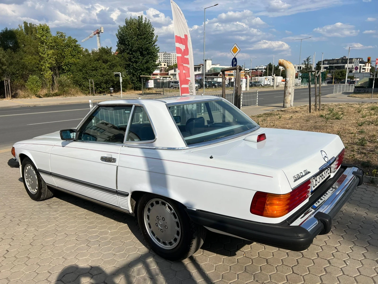 Mercedes-Benz 560 SL/5.5i - изображение 8