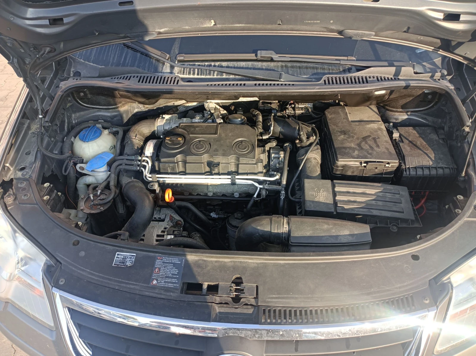 VW Touran  - изображение 8