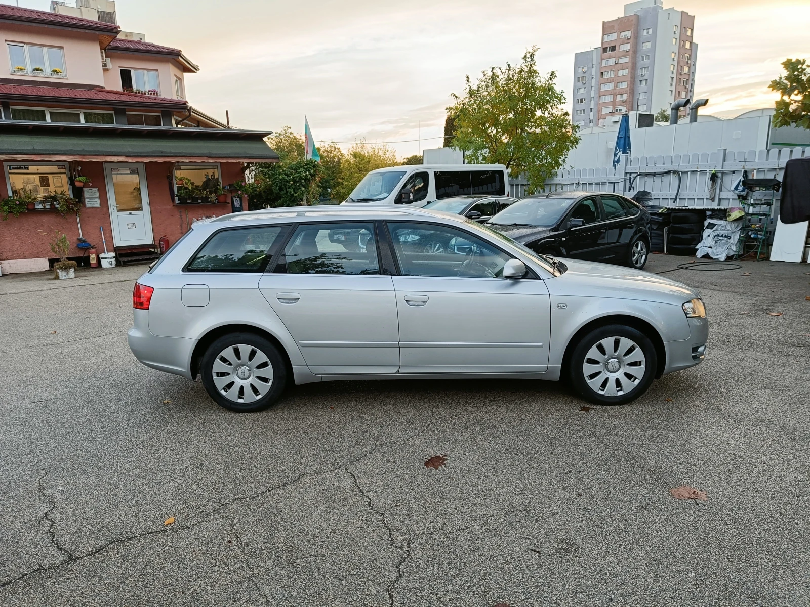 Audi A4 2.0 BARTER 140 - изображение 4