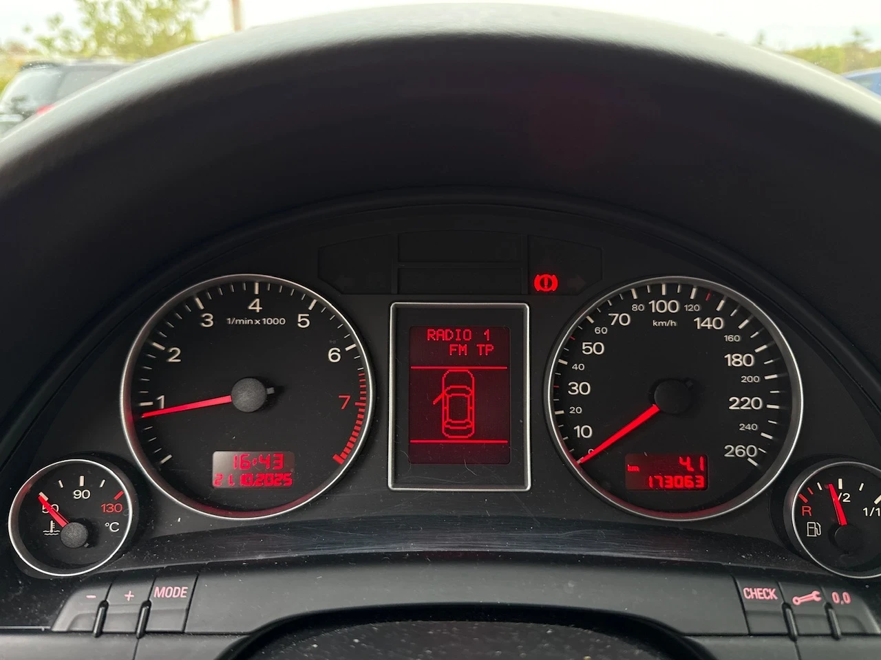 Audi A4 * 1.6i* 102HP* CLIMA* 173Tkm*  | Mobile.bg   12