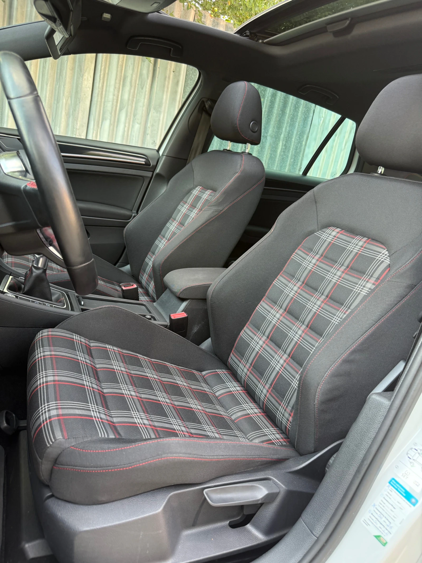 VW Golf 7 GTI Performance - изображение 8