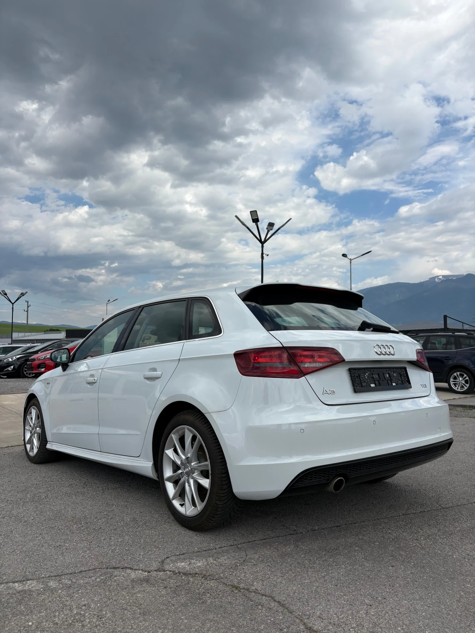 Audi A3 S-line, снимка 3 - Автомобили и джипове - 53224377
