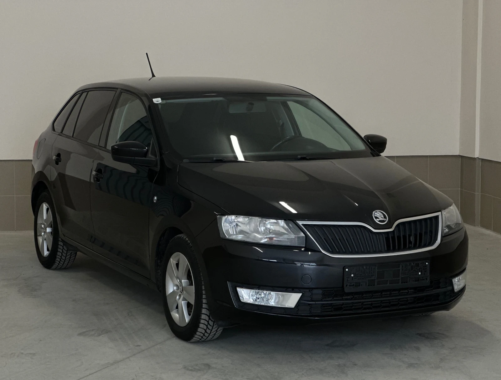 Skoda Rapid 1.6D/DSG/�������/AC/Android/NAVI/FULL/MAXX/������! | Mobile.bg � ����������� 4