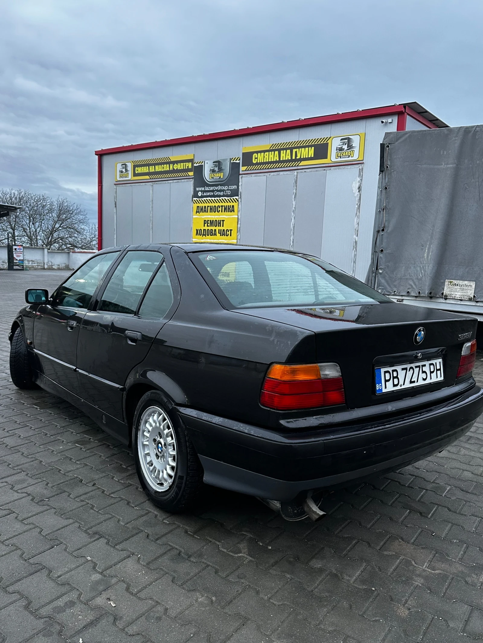 BMW 318  - изображение 3