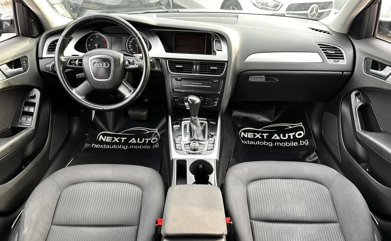 Audi A4 3.0TDI 239HP QUATTRO LANE ASSIST BLIND SPOT, снимка 9 - Автомобили и джипове - 53710052