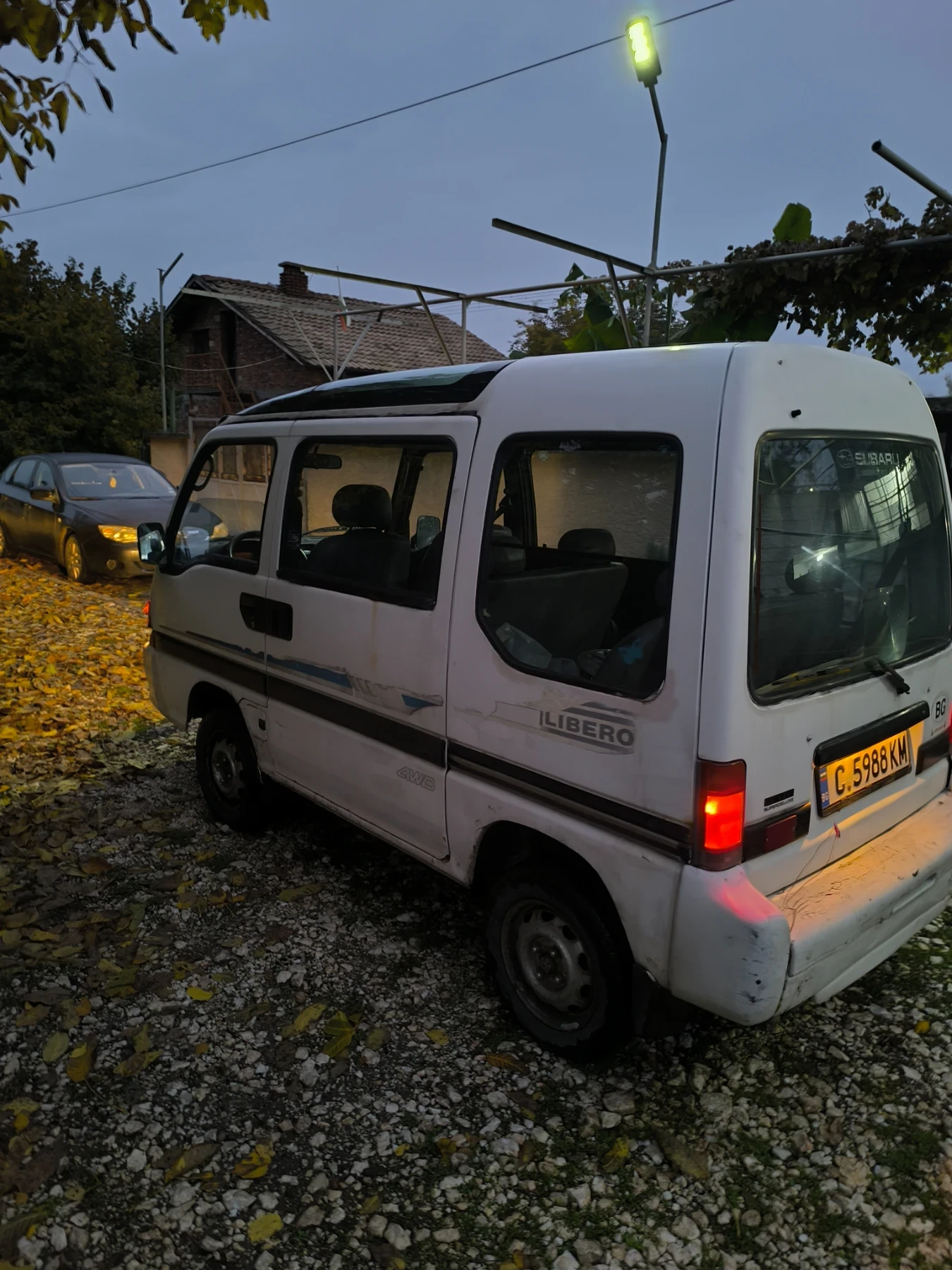 Subaru Libero, снимка 5 - Автомобили и джипове - 53906647