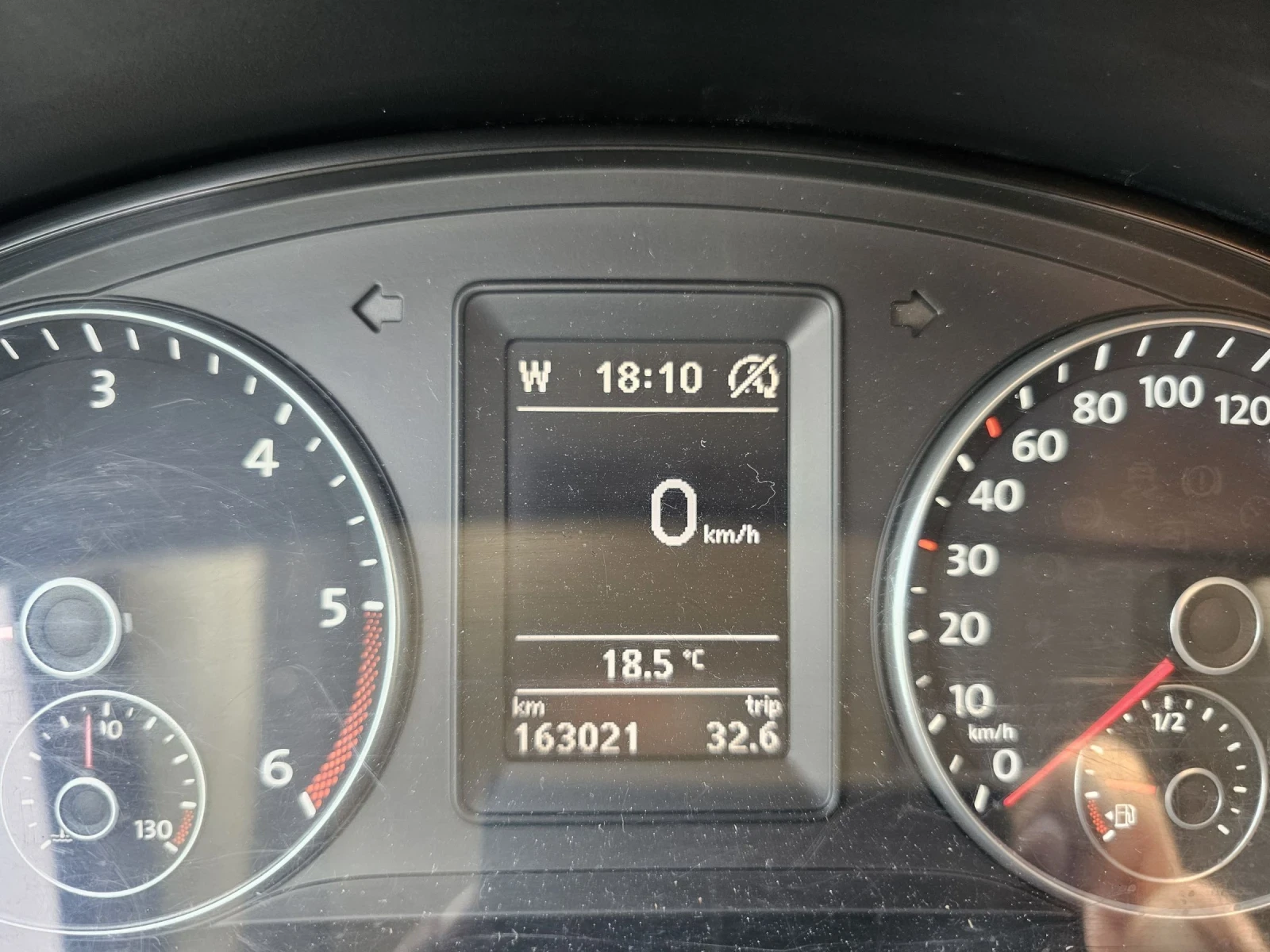 VW Caddy 2, 0, DSG, Климатроник, снимка 6 - Автомобили и джипове - 54388890