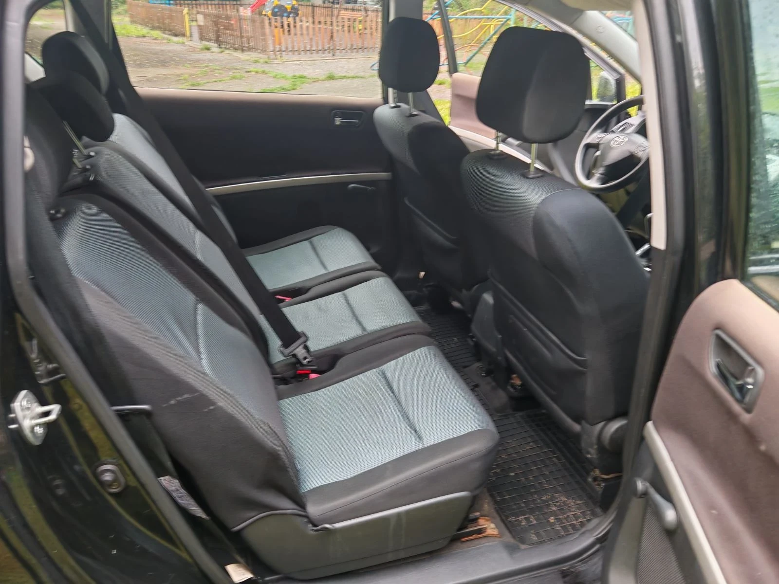 Toyota Corolla verso 2.0d4d 116к.с, снимка 14 - Автомобили и джипове - 54637481