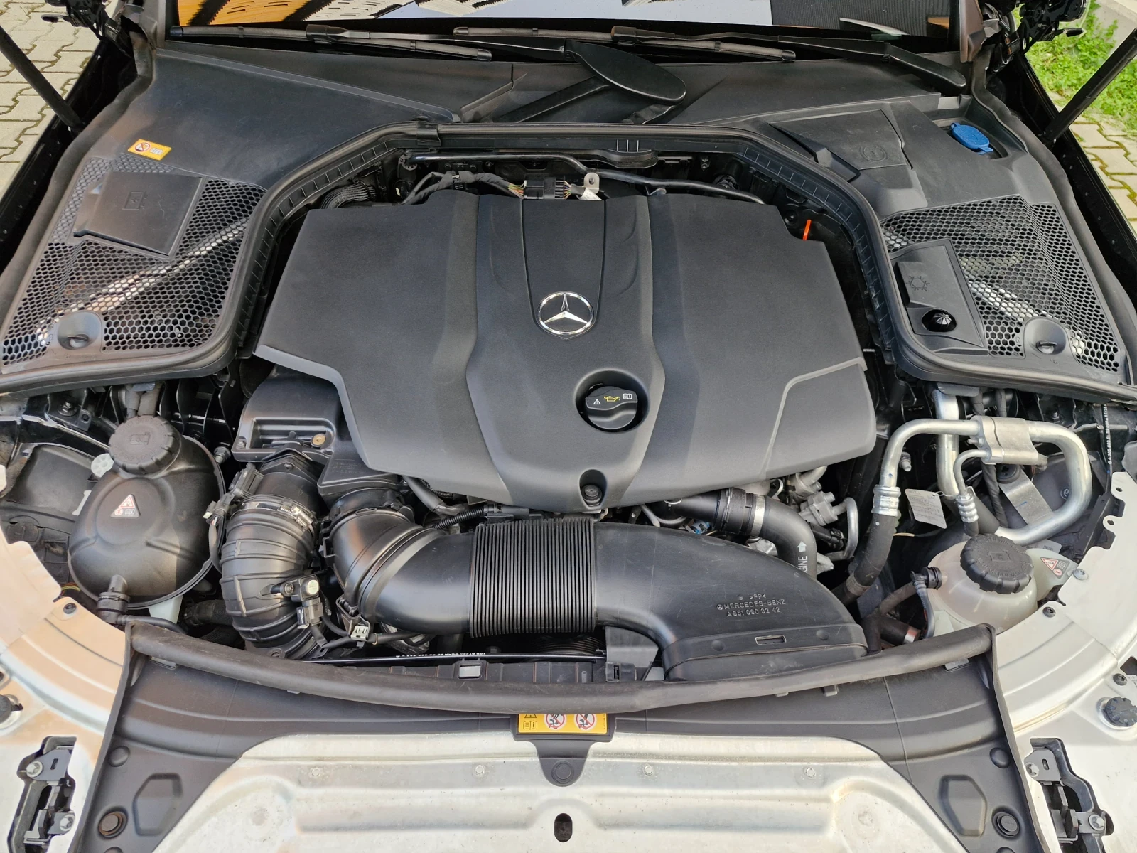 Mercedes-Benz C 220 SILVER STAR, снимка 9 - Автомобили и джипове - 54662543