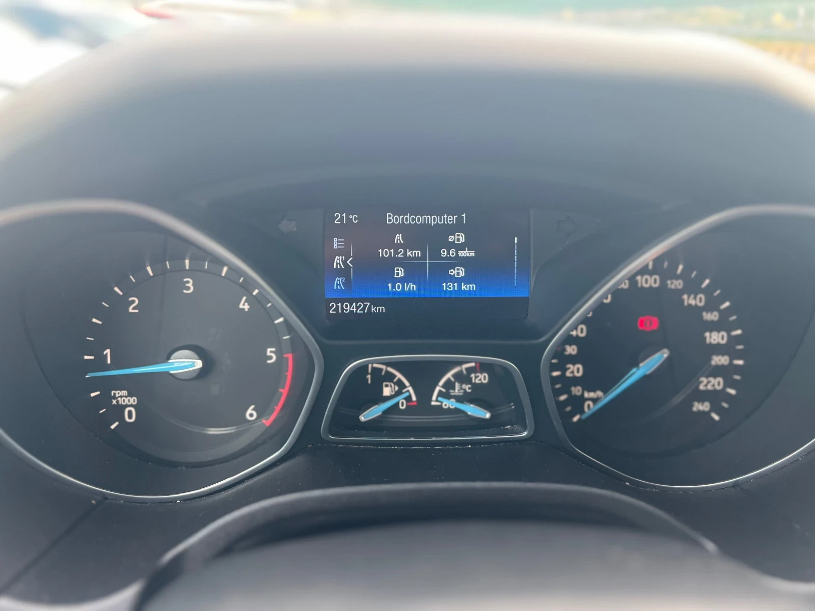 Ford Focus 1.5cdti NAVI TOP, снимка 13 - Автомобили и джипове - 54932082