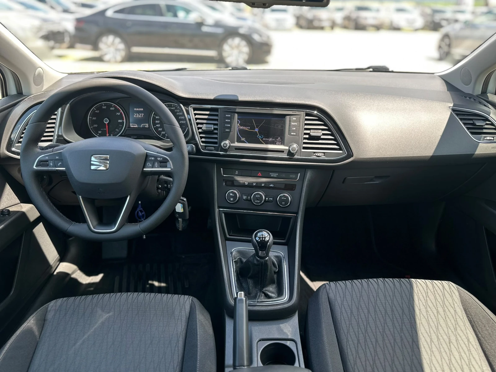 Seat Leon / STYLE / 1.4 TGI / EURO 6 /, снимка 13 - Автомобили и джипове - 54958179