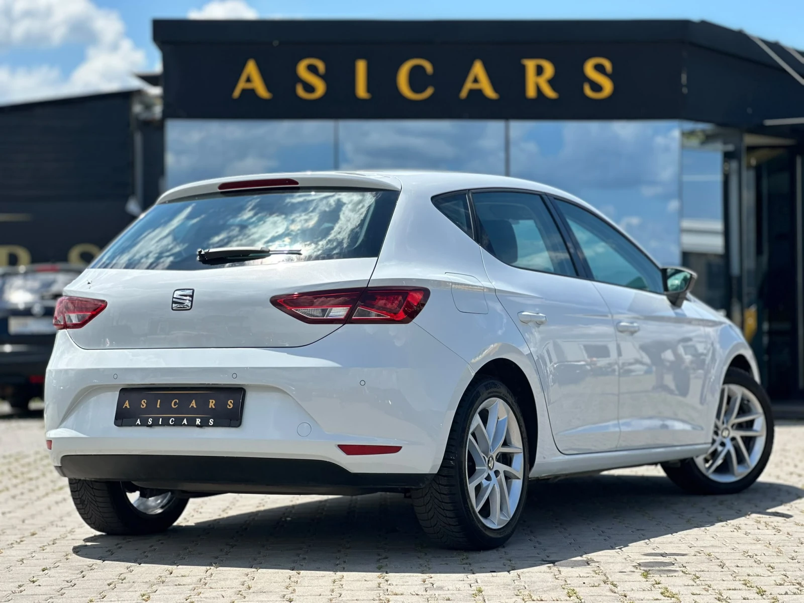 Seat Leon / STYLE / 1.4 TGI / EURO 6 /, снимка 5 - Автомобили и джипове - 54958179