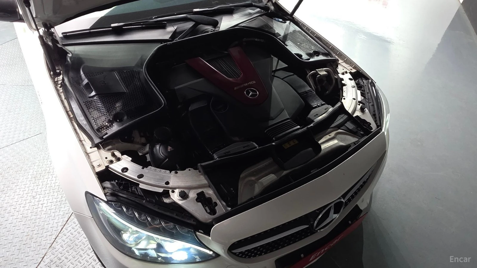 Mercedes-Benz C 43 AMG 4MATIC* BURMESTER* ПОДГРЕВ* КАМЕРА* HEADUP* , снимка 17 - Автомобили и джипове - 55504509