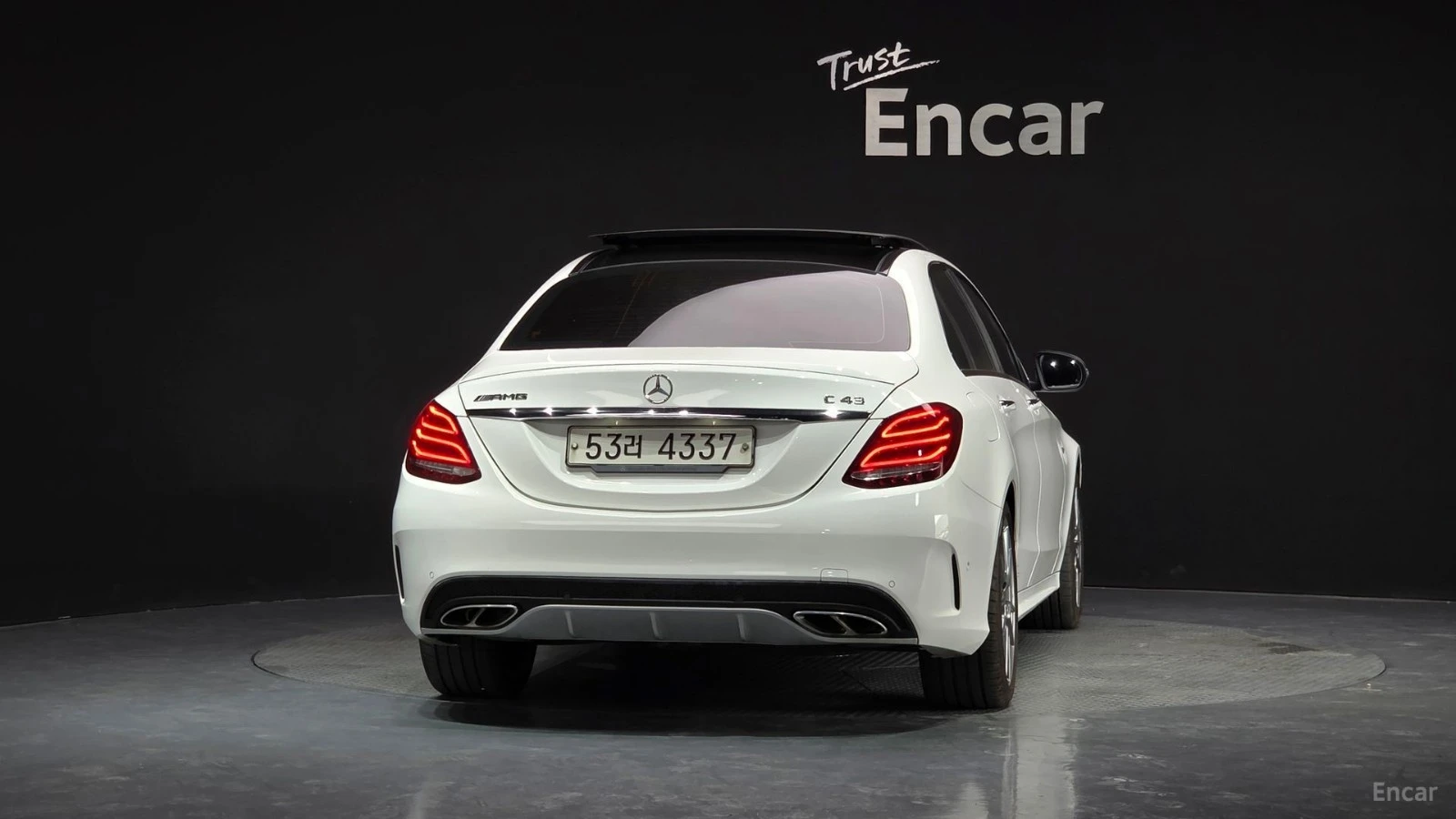 Mercedes-Benz C 43 AMG 4MATIC* BURMESTER* ПОДГРЕВ* КАМЕРА* HEADUP* , снимка 4 - Автомобили и джипове - 55504509