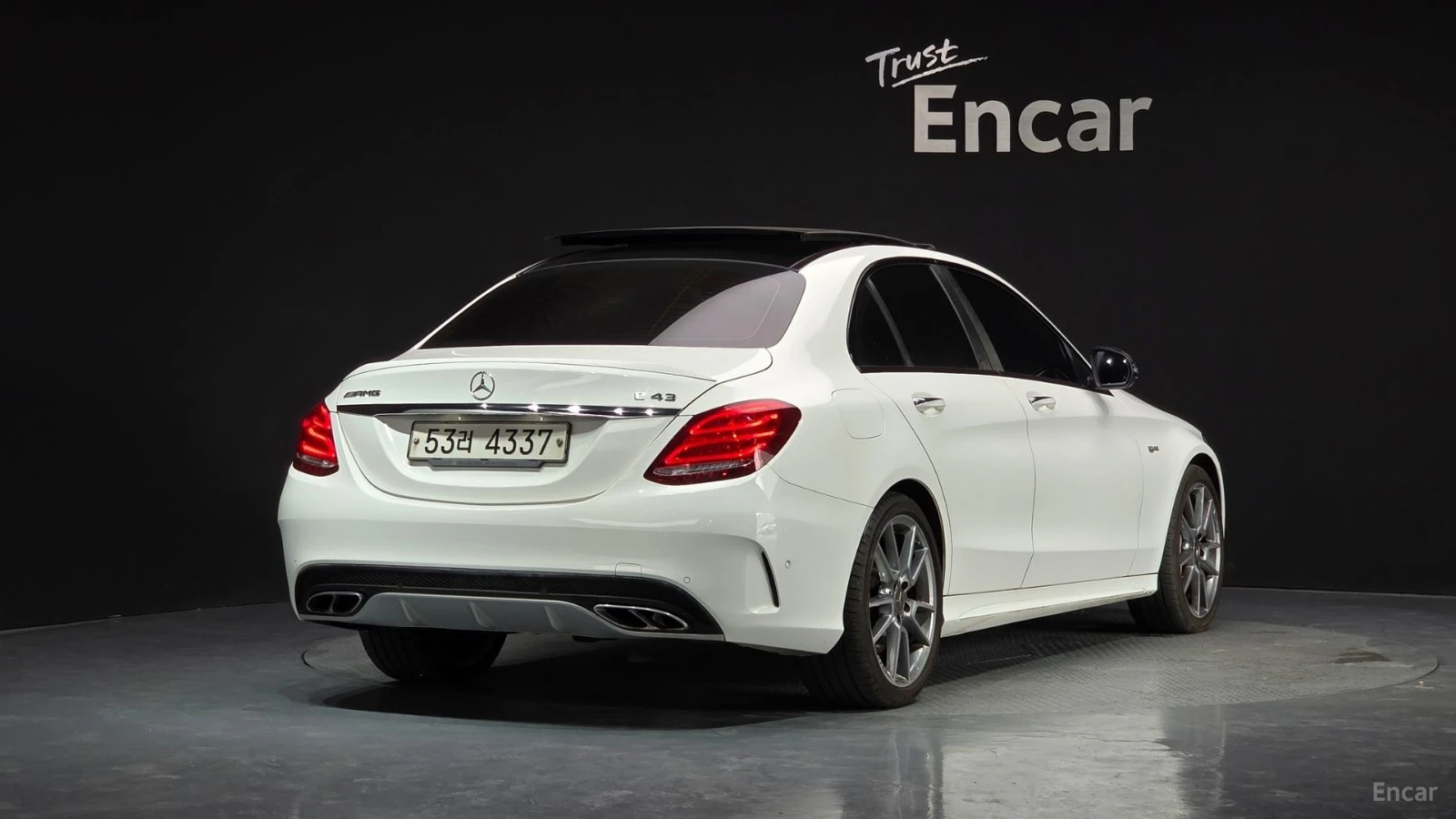 Mercedes-Benz C 43 AMG 4MATIC* BURMESTER* ПОДГРЕВ* КАМЕРА* HEADUP* , снимка 3 - Автомобили и джипове - 55504509