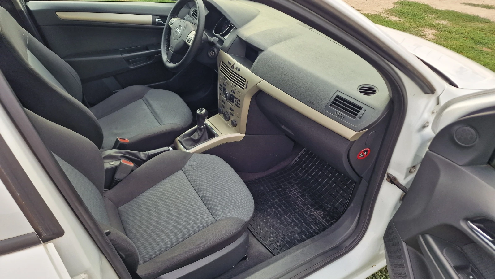 Opel Astra H Facelift, снимка 10 - Автомобили и джипове - 55605913