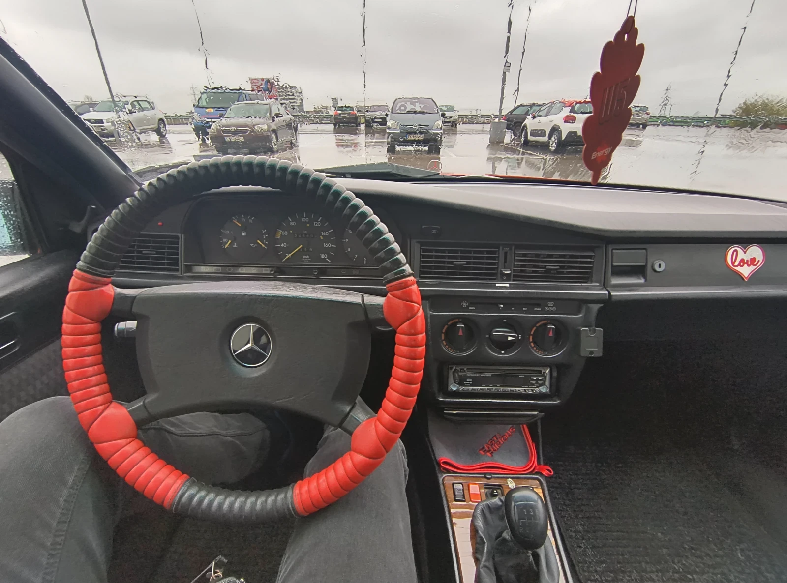 Mercedes-Benz 190 2.0D 75кс, снимка 9 - Автомобили и джипове - 55651129