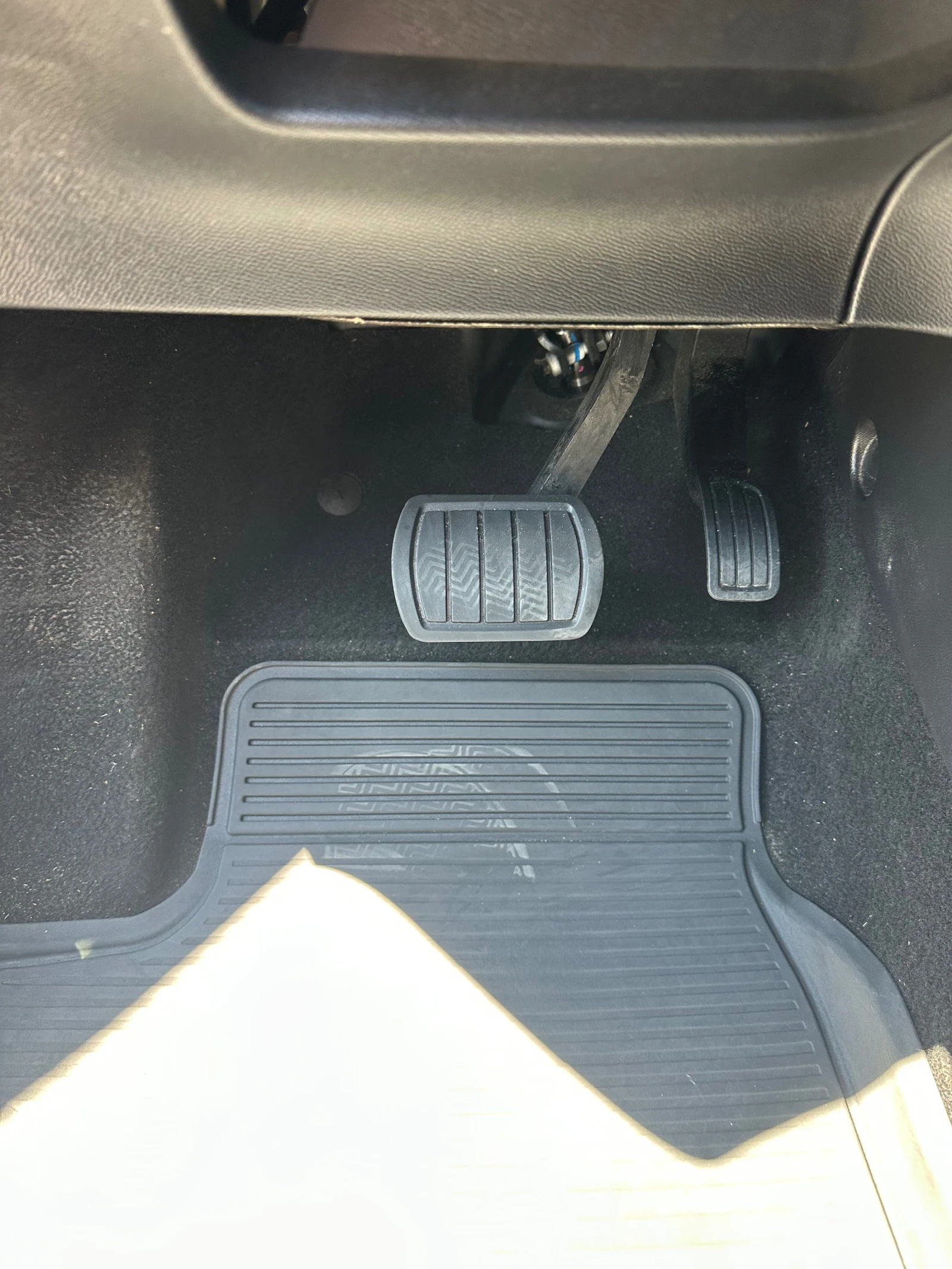 Peugeot 2008 1.2 Pure Tech 130 EURO 6, снимка 14 - Автомобили и джипове - 55746046