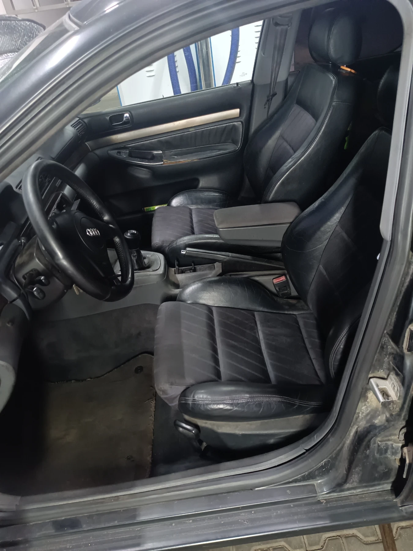 Audi A4 1.8T Quattro , снимка 7 - Автомобили и джипове - 55797394
