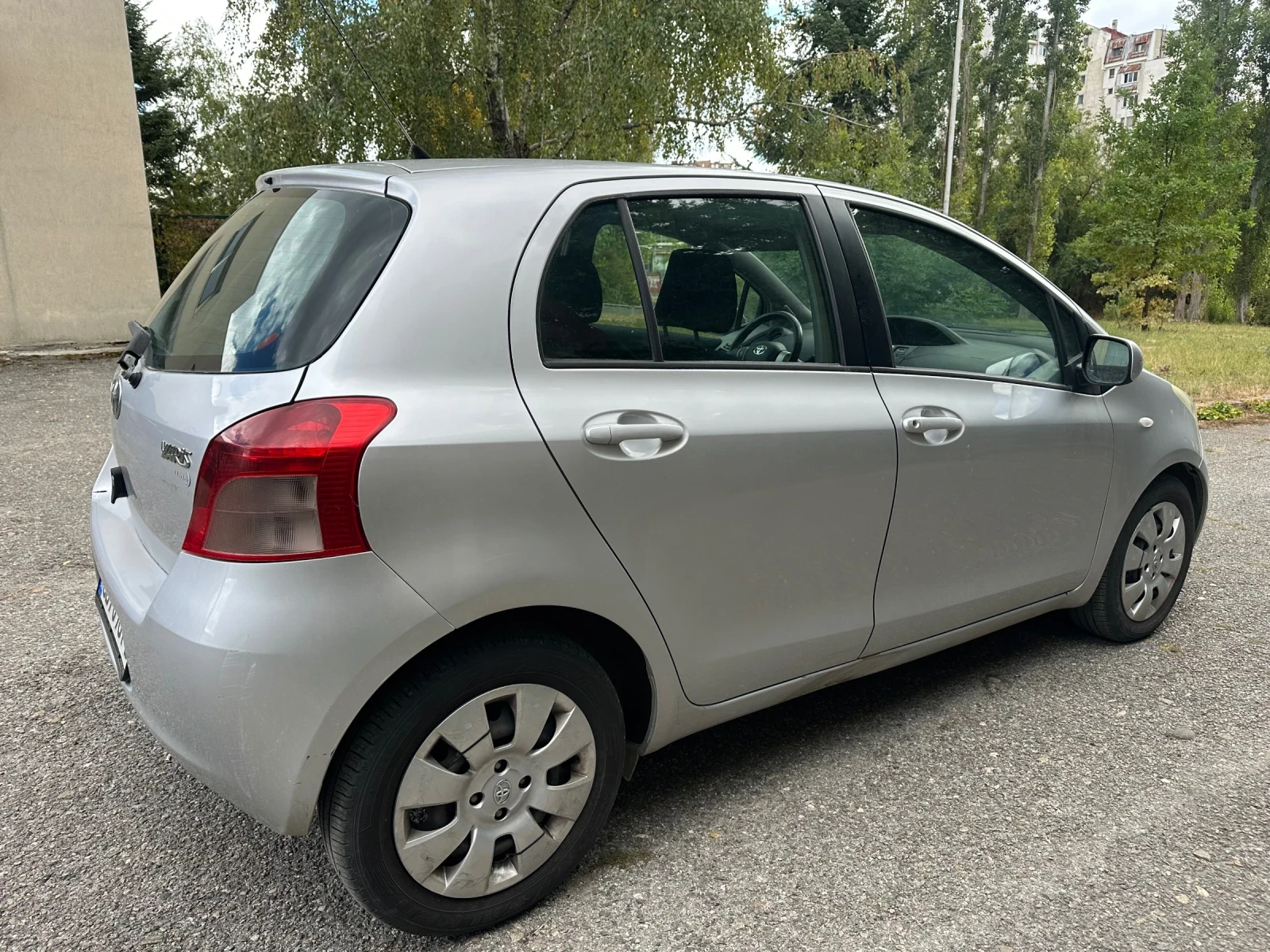 Toyota Yaris 1.3 Автоматик, снимка 4 - Автомобили и джипове - 56244842