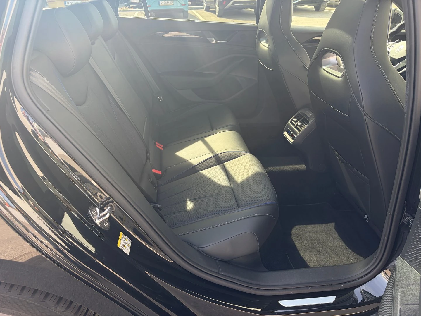 VW Passat, снимка 8 - Автомобили и джипове - 56536559