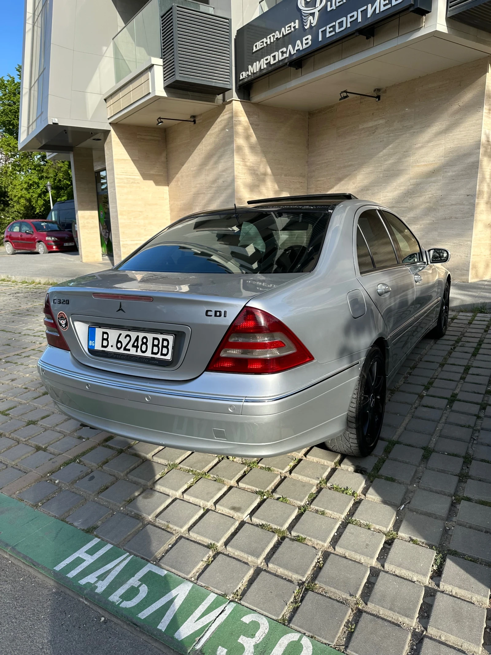 Mercedes-Benz C 320, снимка 4 - Автомобили и джипове - 56644972
