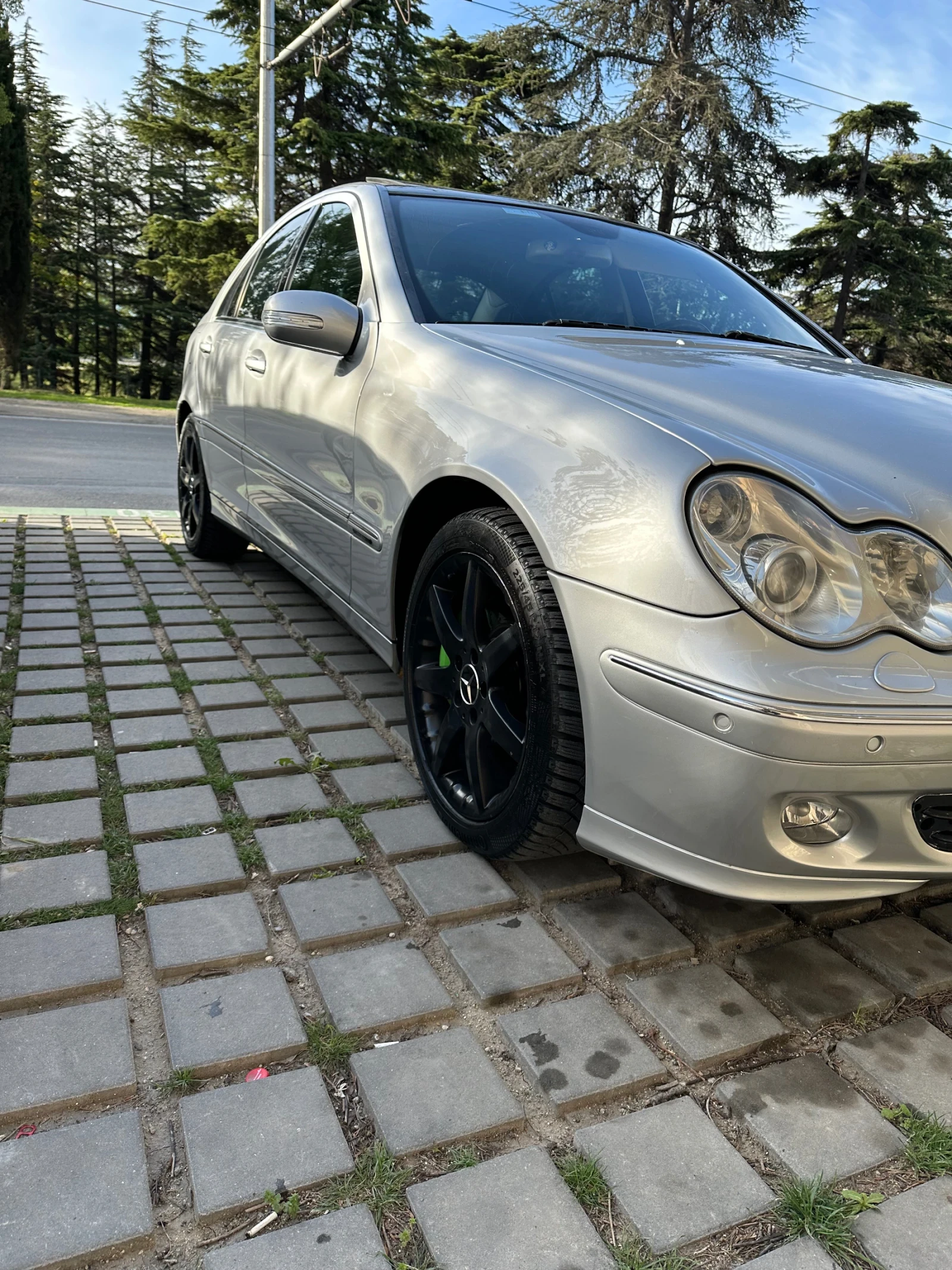 Mercedes-Benz C 320, снимка 3 - Автомобили и джипове - 56644972