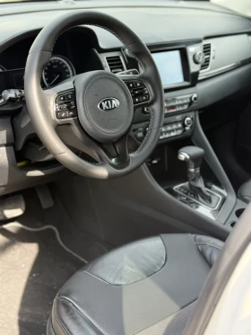 Kia Niro ECO HYBRID ПОДАРЪК ЛЕТНИ ГУМИ + ОБСЛУЖВАНЕ , снимка 8